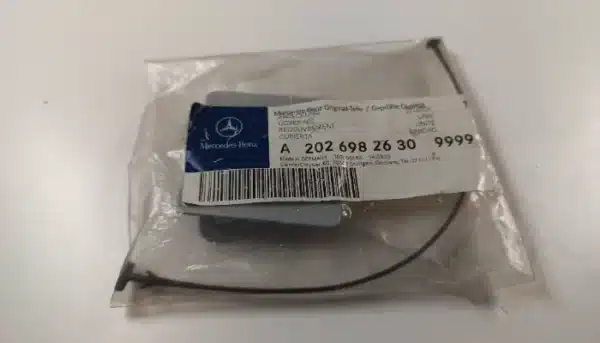 Mb w202 tunkkauspisteen peitelätkä #88